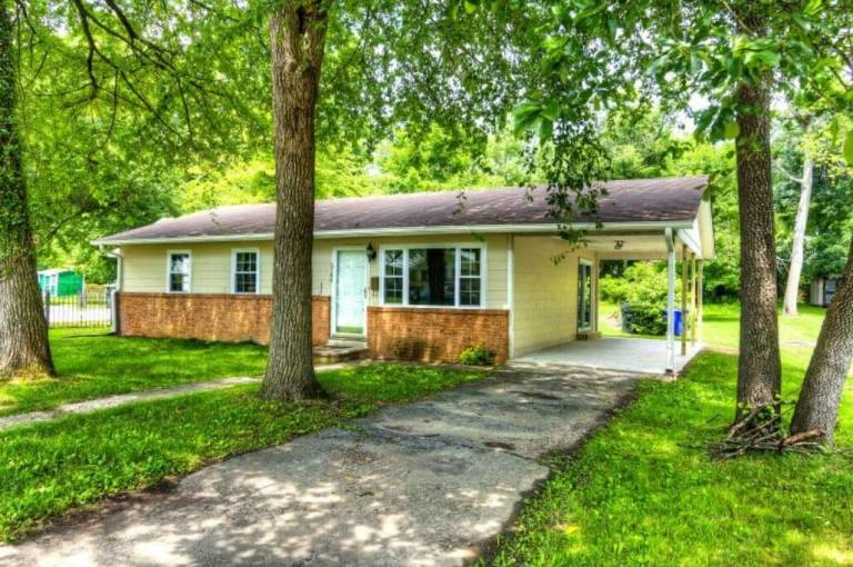House  Hyattsville