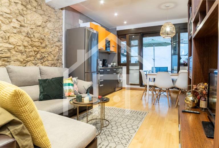 Holiday apartment with patio — photo 2