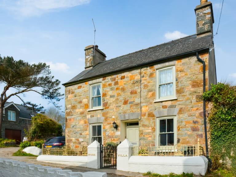 Cottage  Fishguard
