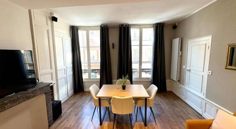 Holiday apartment with 1 room for 4 persons in Troyes