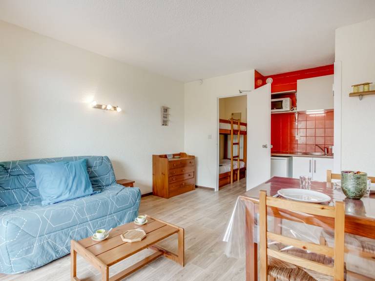 Holiday apartment with terrace — photo 2