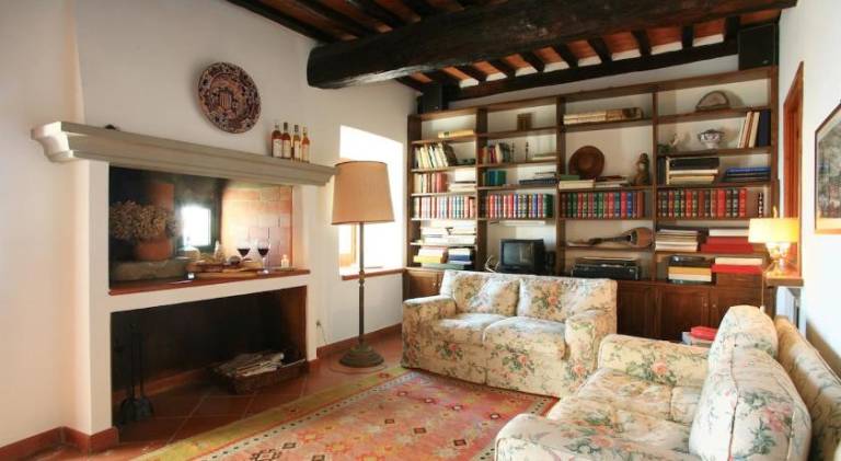Apartment with patio | Pet-friendly — photo 2