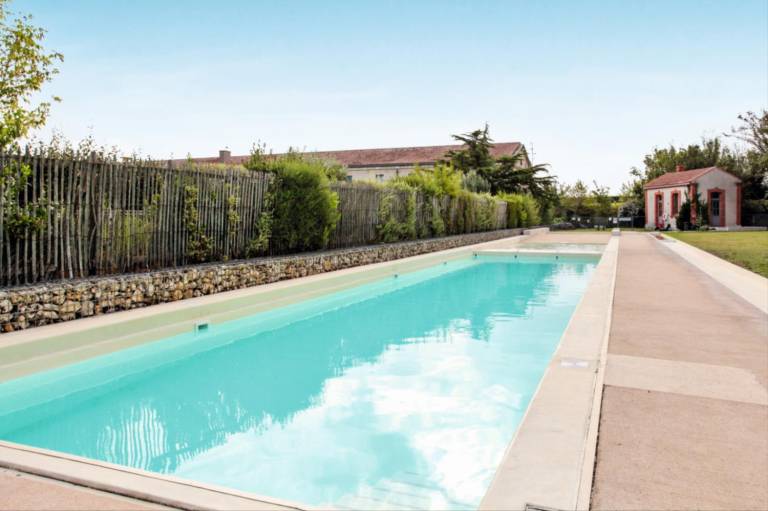 Rental apartment with pool — photo 3