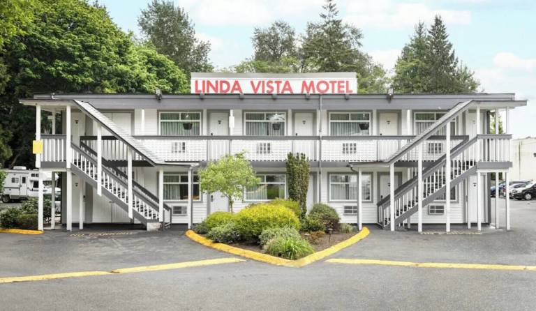 Motel Surrey Newton