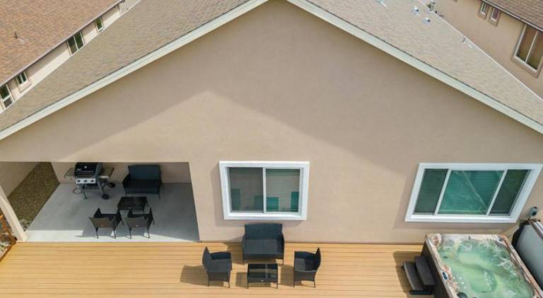 Stunning Views Hot Tub Location! 3 bed/3 bath — photo 5