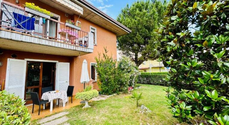 Apartment with 2 rooms for 6 persons in Pozzolengo