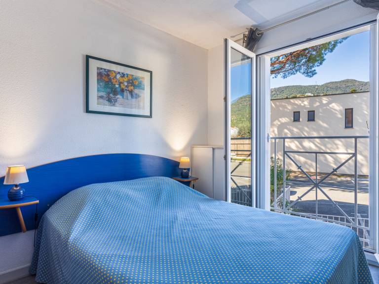 Pleasant rental apartment with terrace, pool & grill | Pet-friendly — photo 3