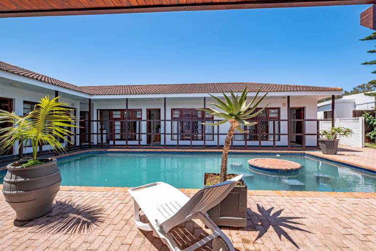 5 Third Avenue Guest House