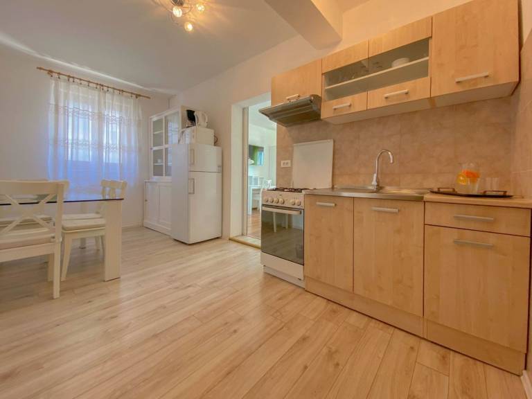 Apartment with 2 rooms for 4 persons — photo 4
