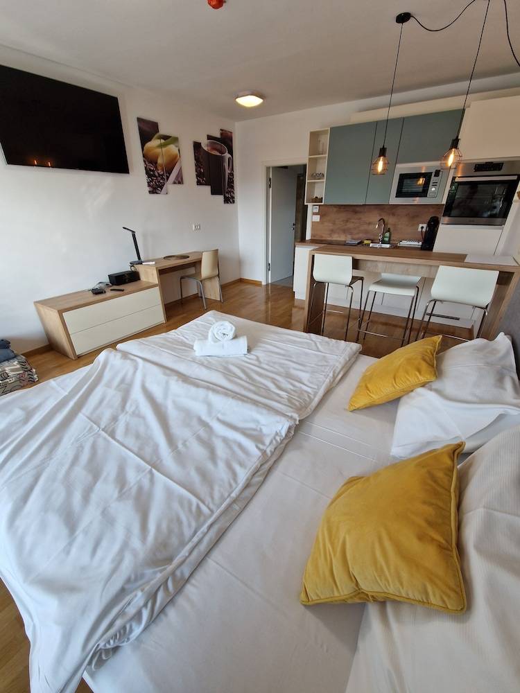 Aparthotel Stanežiče