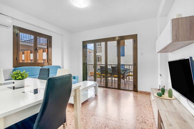 Rental apartment with patio & fast internet | Close to the beach | Perfect for remote work | Pets are welcome — photo 4