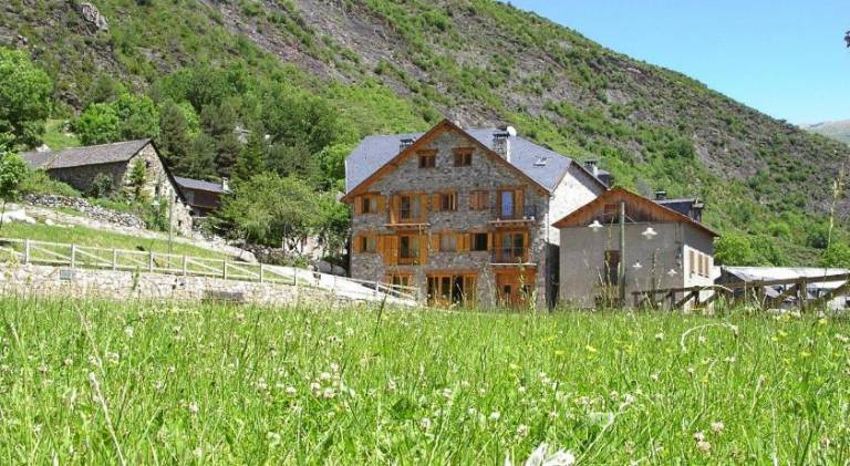 Holiday apartment with 3 rooms for 7 persons in La Vall de Boi