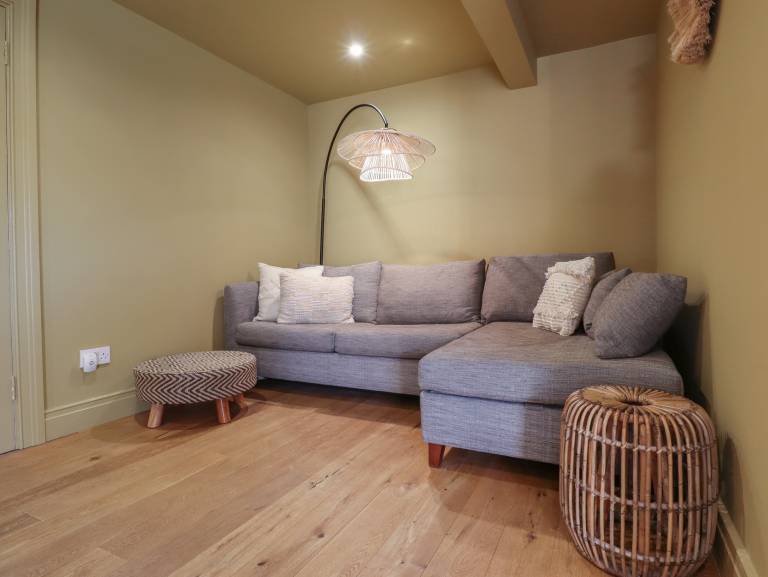 Family-oriented pleasant cottage with garden, terrace & jacuzzi | Pet-friendly — photo 4