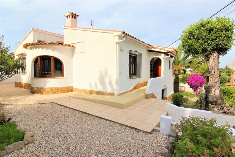 Fully equipped wonderful villa with garden, barbeque & private pool | Dogs allowed — photo 3