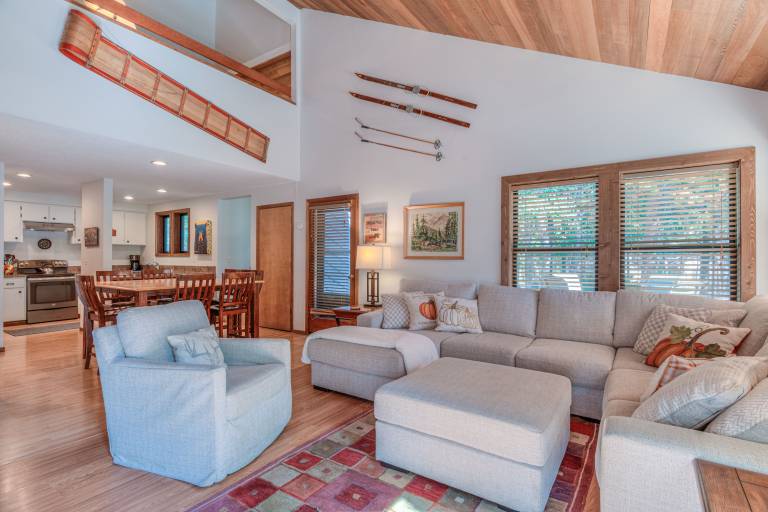 Family-oriented house with pool, fast internet & BBQ | Dogs allowed — photo 4