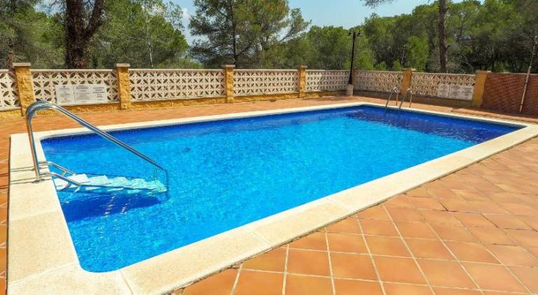 Rental apartment with pool in Sitges