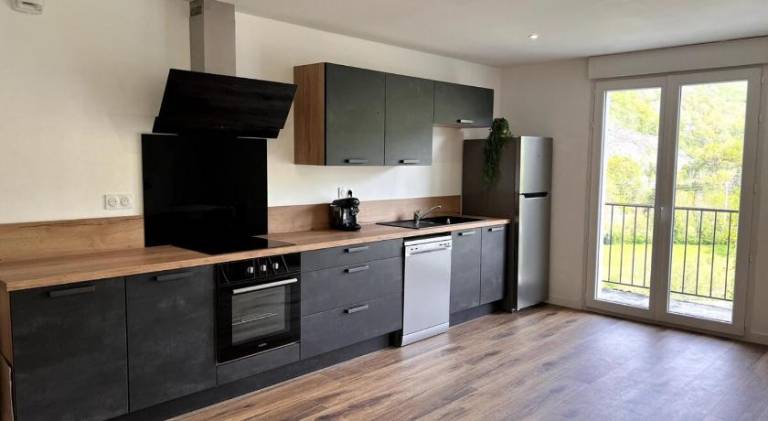 Rental apartment with 3 rooms for 10 persons — photo 3
