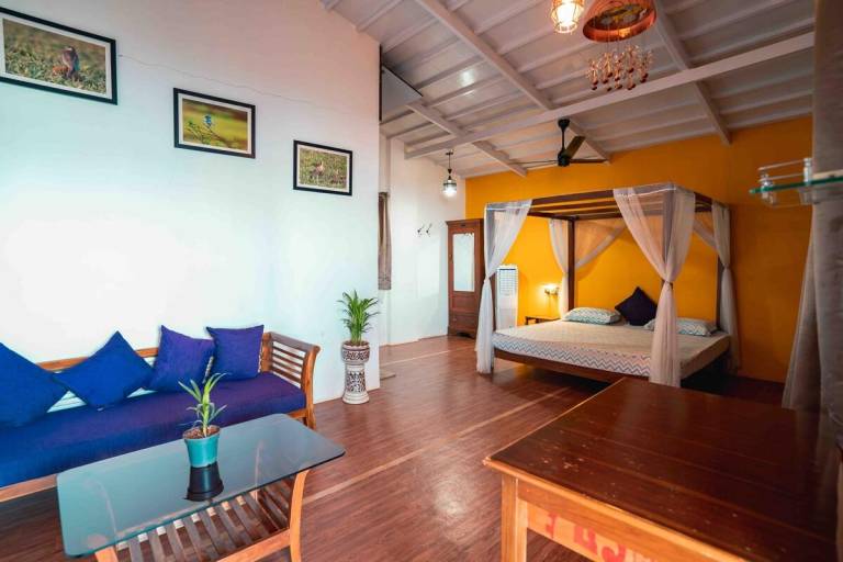 Wonderful villa with yard, pool & BBQ | Water view | Suitable for remote work | Pets allowed — photo 2