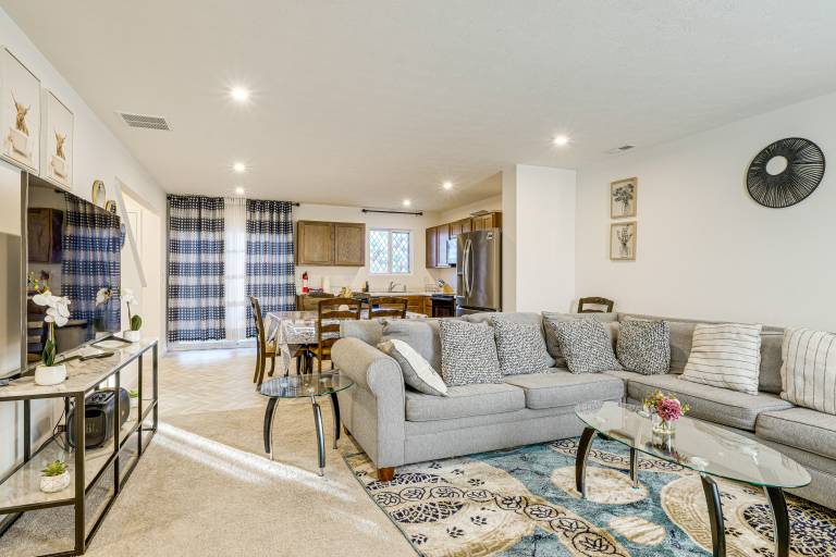16 Mi to Louisville: Pet-Friendly Getaway! in Shepherdsville, KY