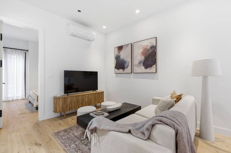 Bed & Breakfast Beaconsfield Village