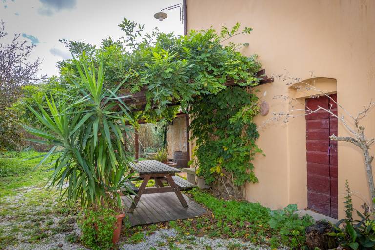 Apartment 'Evelina' with Shared Garden and Wi-Fi in Donoratico