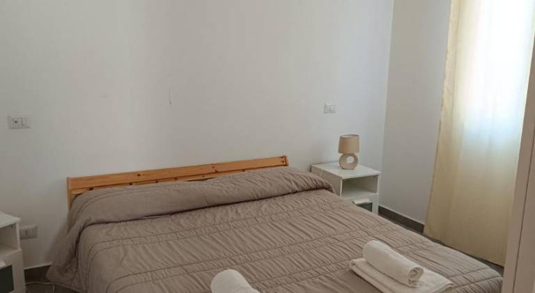 Serviced apartment with yard, patio & barbecue — photo 2