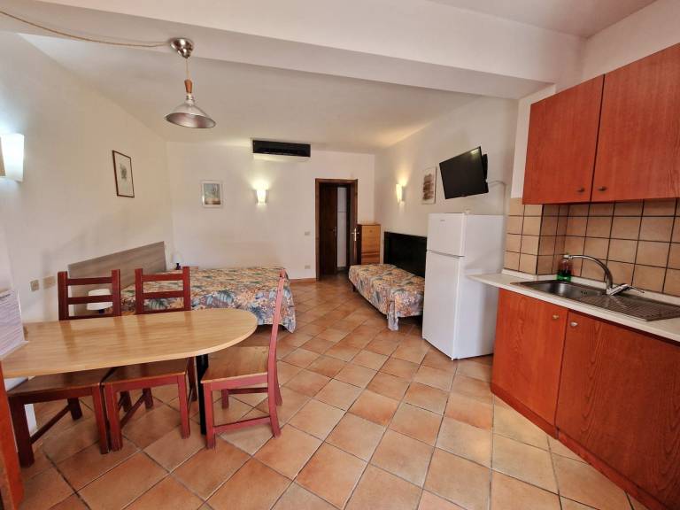 Holiday apartment with terrace, pool & grill | Pet-friendly — photo 4