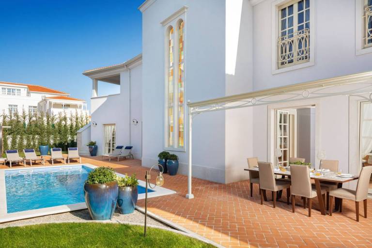 Fully equipped villa with yard, grill & private pool | Pets are welcome — photo 3