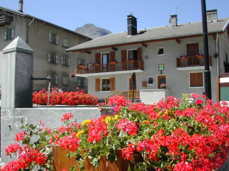Gîte Lanslevillard