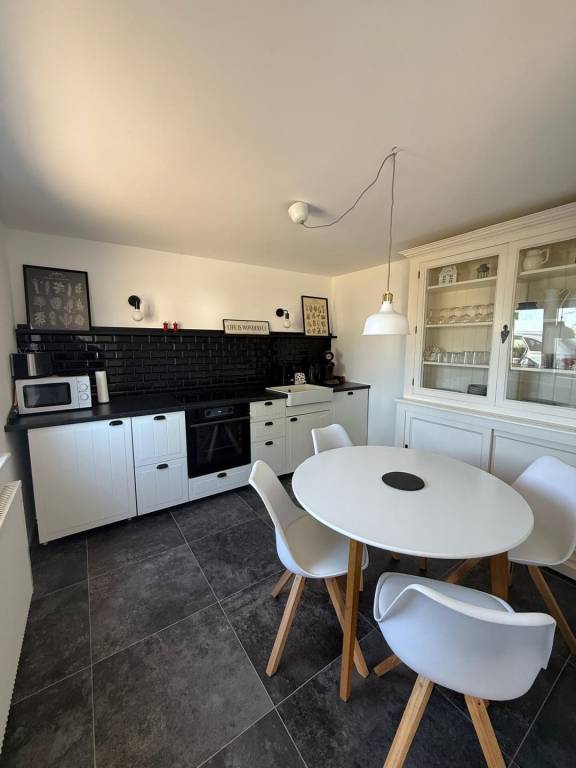 Modernes Ferienhaus in ländlicher Lage in Bankendorf mit Terrasse, Gartenblick & Ofen – ruhiger Erholungsurlaub — photo 4