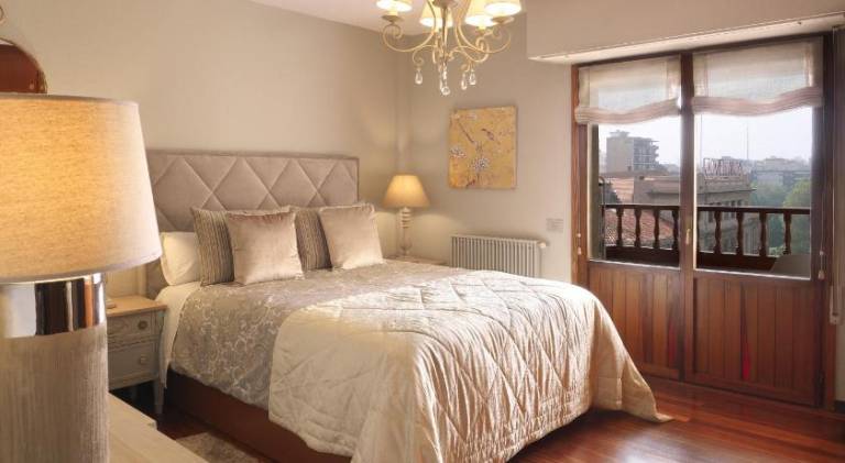 Holiday apartment with 2 rooms for 5 persons in Gijon