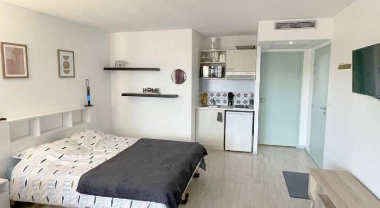 Rental apartment with 1 room for 2 persons in Lourdes