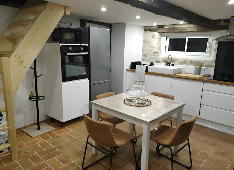 Holiday Home 'La Maisonnette De Raphaël' with Private Garden and Wi-Fi — photo 2