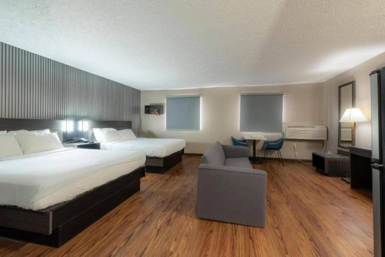 Motel 6 Merritt, BC — photo 2