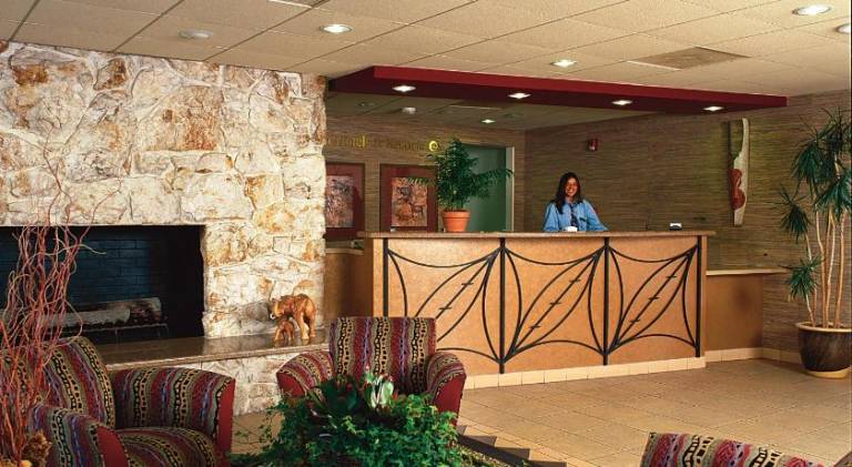Safari Inn, a Coast Hotel — photo 5