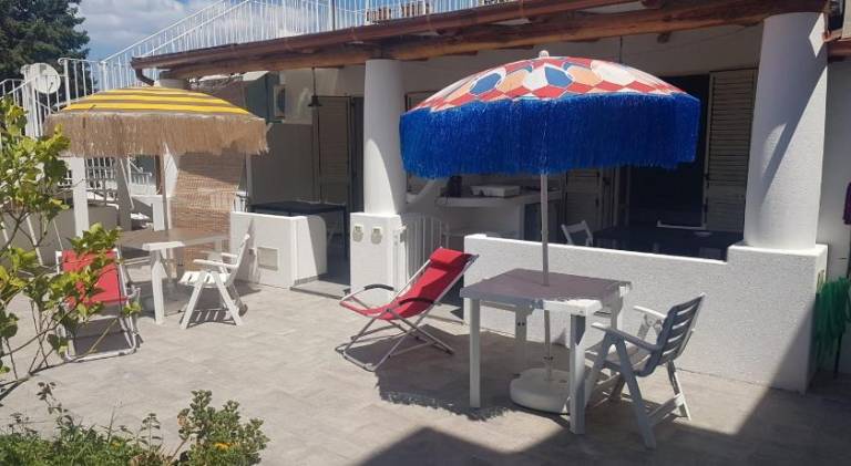 Beautiful holiday apartment with patio & garden | Dogs allowed — photo 3
