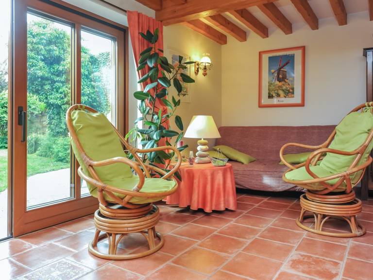 Spacious eco-friendly cottage with garden and pets welcome in Steenvoorde — photo 3