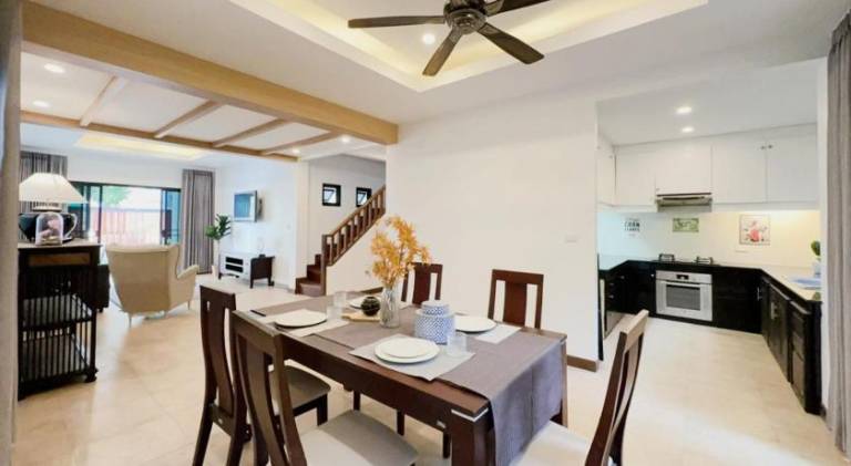 3 Bedroom Renovated Villa 3 minutes to the beach — photo 3