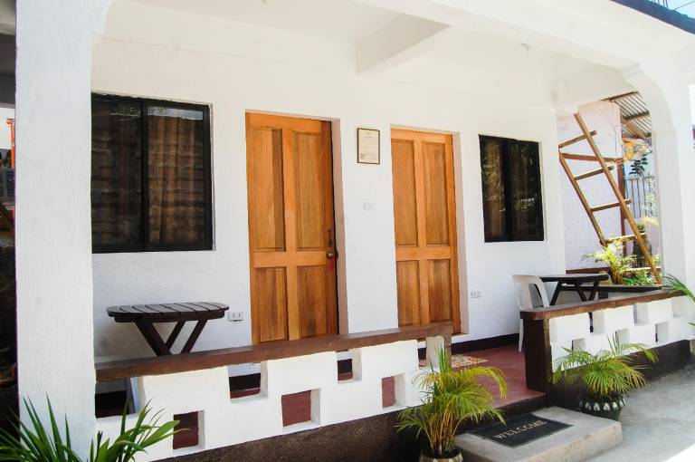 Bungalow Coron Town Proper