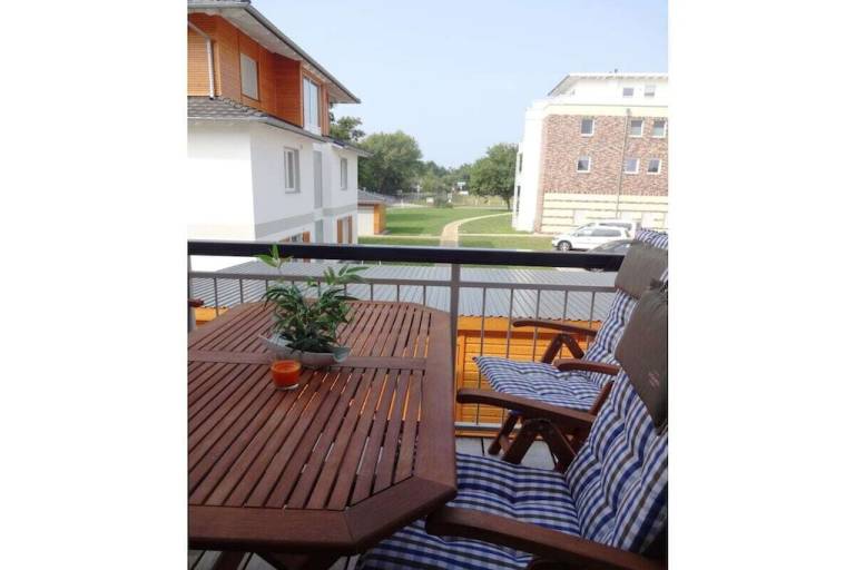 Vacation home with yard | Next to the beach | Pets allowed — photo 4