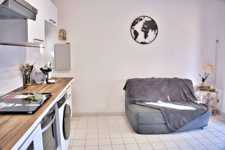 Family-oriented lovely vacation home with yard, barbeque & terrace | Beach nearby | Pets allowed — photo 5
