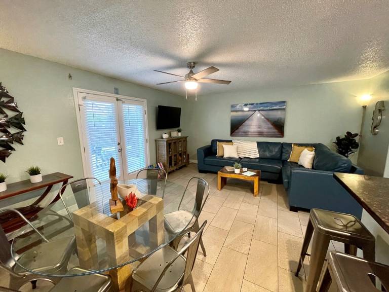 House with private pool — photo 5
