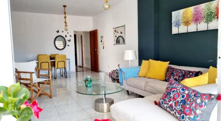 Apartment with 2 rooms for 6 persons in Limassol