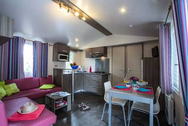 Camping Azu'rivage - Mobile home Comfort 2 bdr. 4/6 pers. Covered Decking TV — photo 2