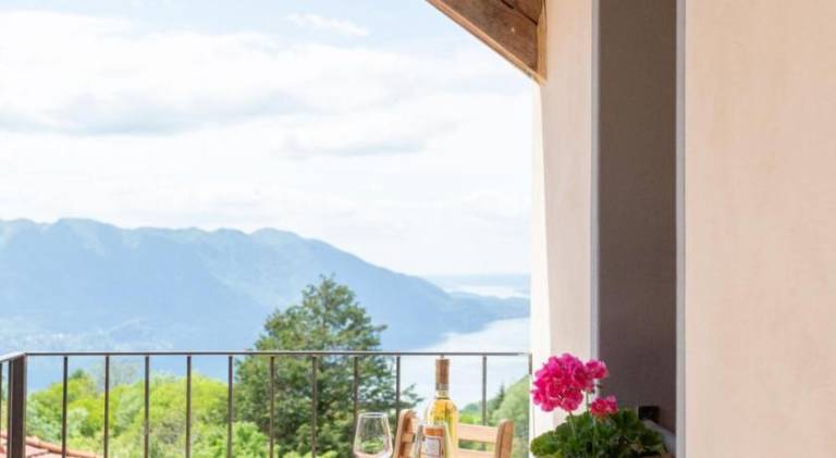 Rental apartment | Pet-friendly in Cannero Riviera