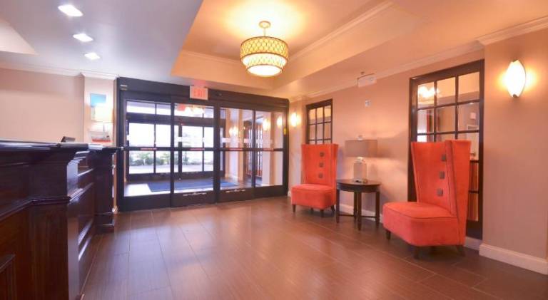 Holiday Inn Express Pine Bluff - Pines Mall Hotel By IHG — photo 4