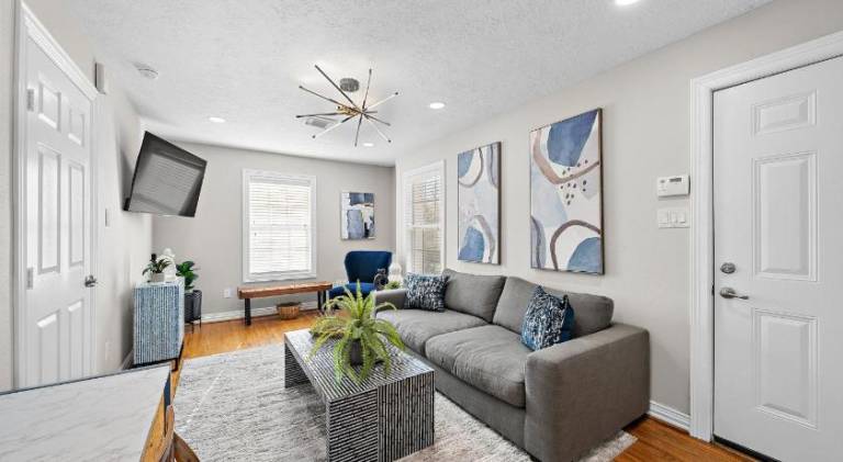 Holiday apartment | Dogs allowed in Houston, TX
