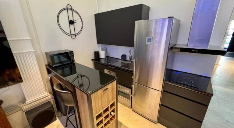 Apartment with hot tub | Next to Gardoš Tower | Pets allowed — photo 4