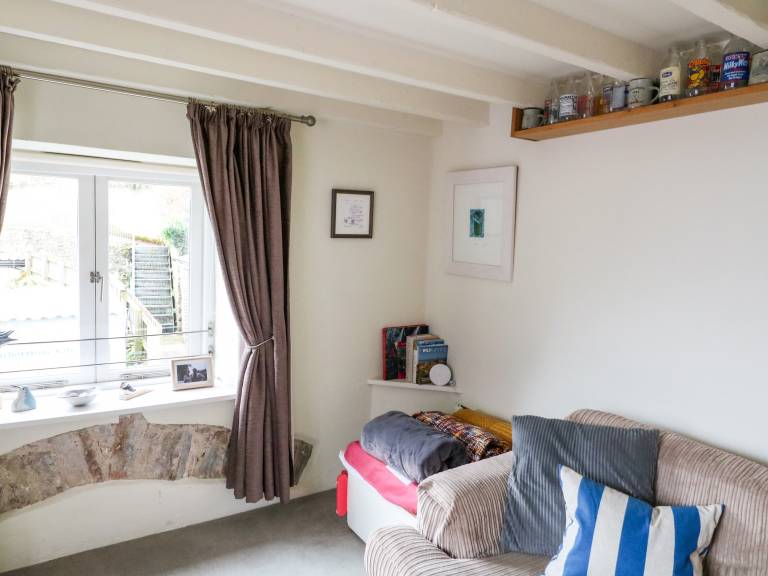Family-oriented pleasant cottage with terrace & garden | Pet-friendly — photo 5