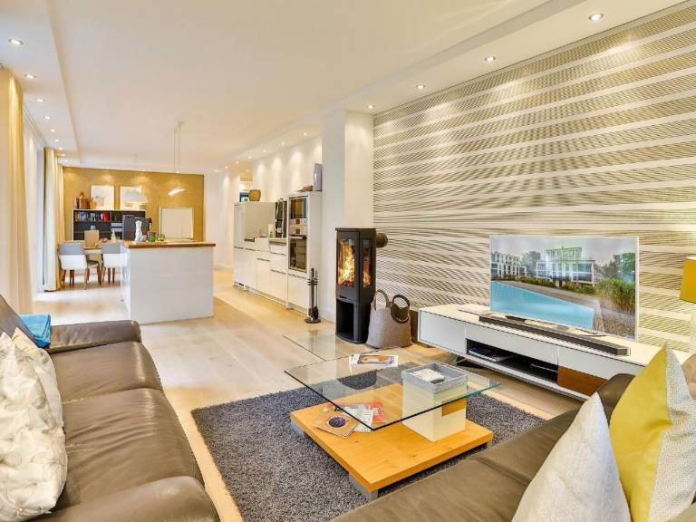 Rental apartment with pool, terrace & garden | Nature view in Binz